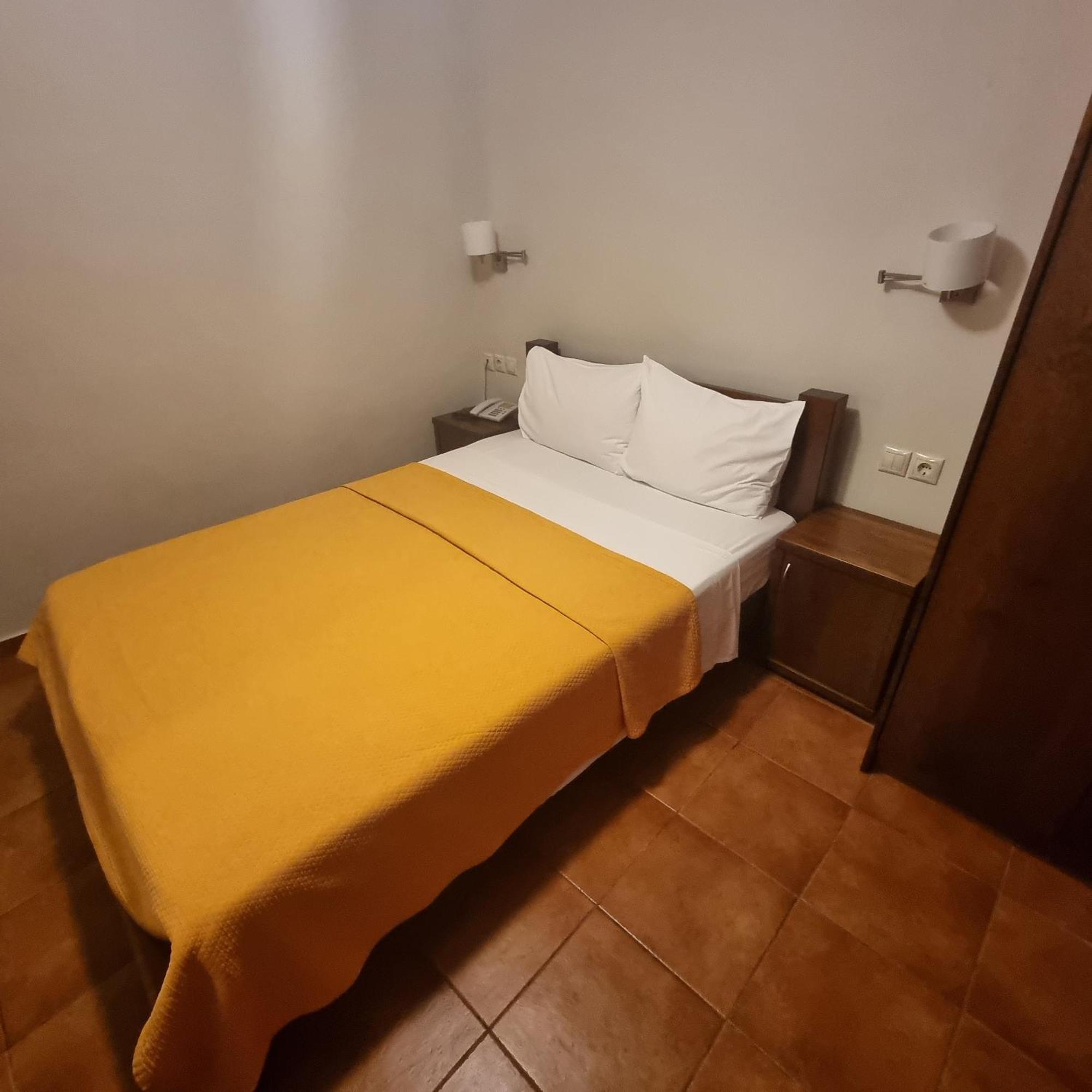 Hotel Morfeas プラタモナス エクステリア 写真
