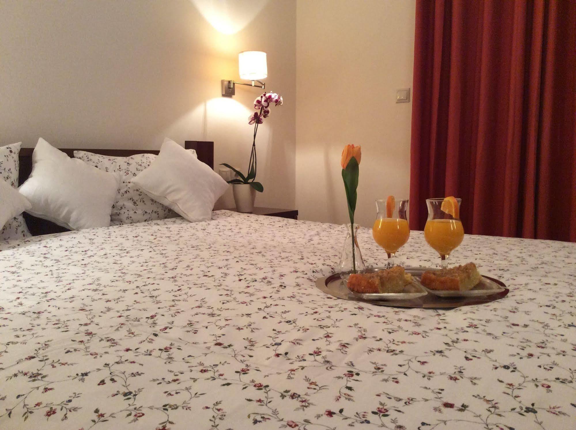 Hotel Morfeas プラタモナス エクステリア 写真